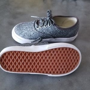 Children's VANS size 8-- NEW